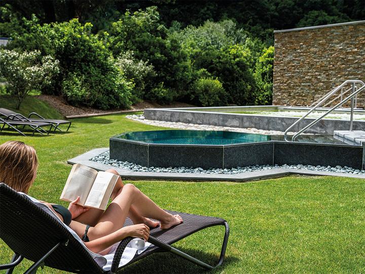 Produktbild Smartbox Wellness pur mit Duo-Massage im Erlebnisbad im Tessin für 2 (2 Personen)