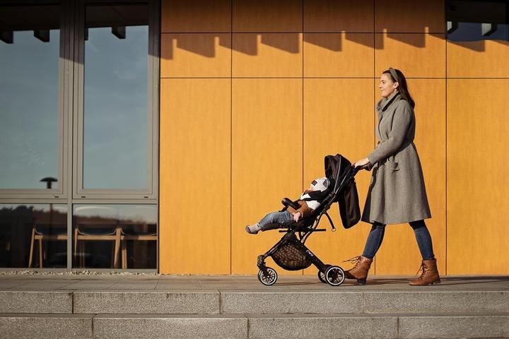 Actual product image MoMi Estelle