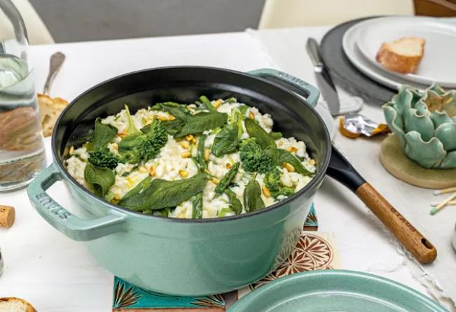 Actual product image Staub Cocotte (Casserole + Stewpot, Cast iron, 28 x 18.20 cm)