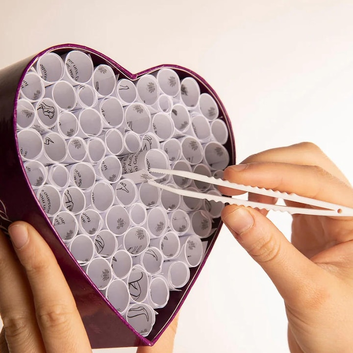 Actual product image Moodzz Heart full of Kama Sutra (Other, German, Italian)