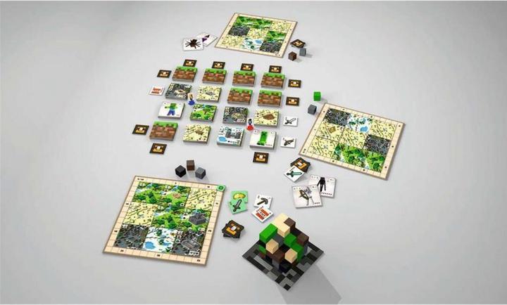 Actual product image Ravensburger Minecraft Builders & Biomes (German, English, Italian, French)