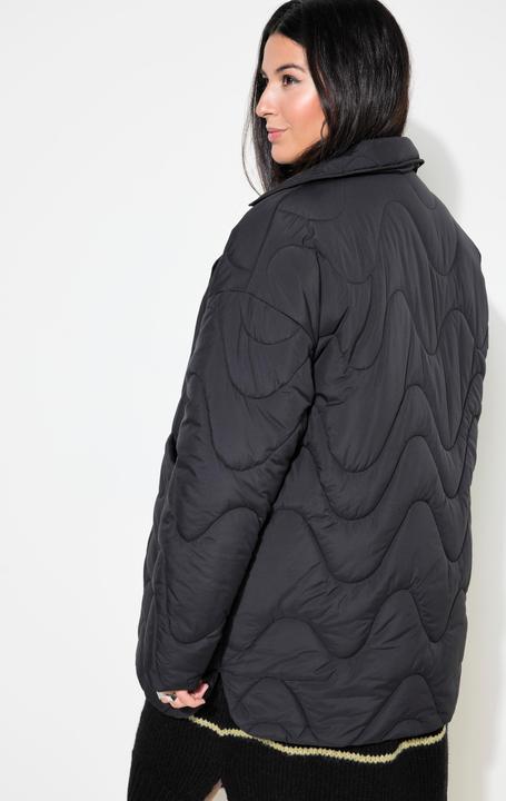 Produktbild Studio Untold Steppjacke, Loose Shape, Wellenstepp, Reverskragen, Seitenschlitze (56)