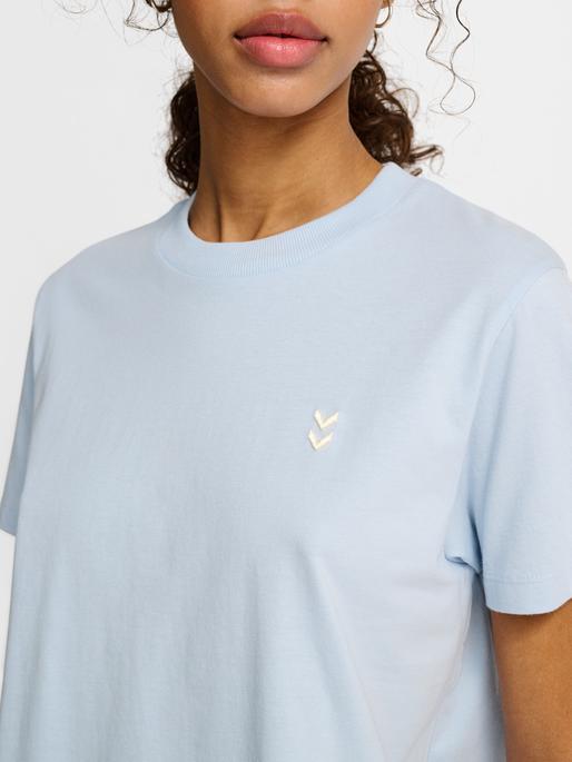 Actual product image hummel hmlPULSE W T-SHIRT (XS)