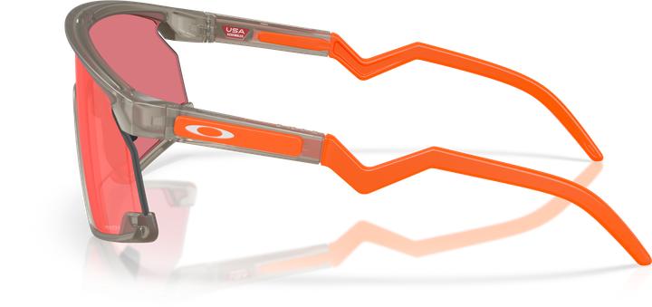 Actual product image Oakley Bxtr (Matte grey ink, Prizm trail torch)