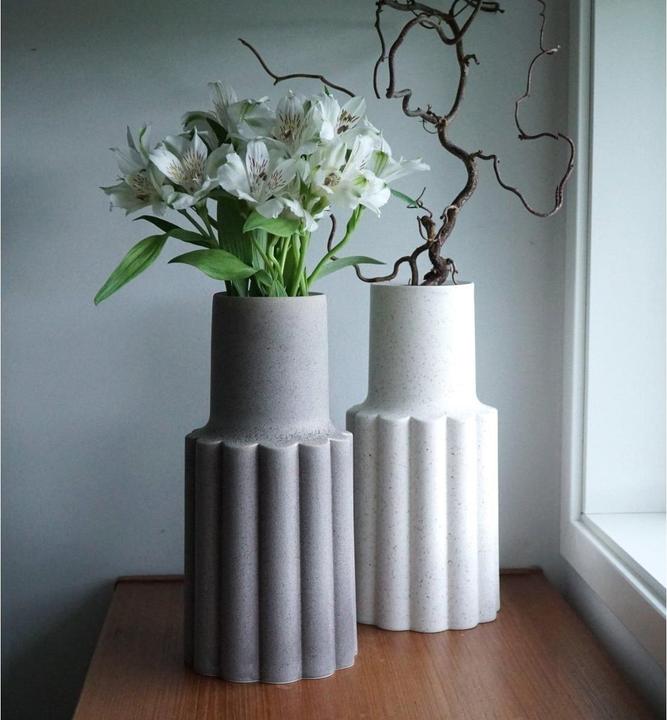 Produktbild Born in Sweden Mylla High Marmorvase in Weiss, skandinavisches Design, 30 cm