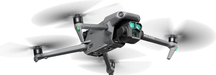 Productafbeelding DJI Mavic 3 Pro Fly More Combo incl. RC (43 min, 958 g, 48 Mpx)