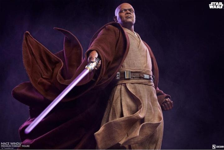 Actual product image Sideshow Star Wars Episode III statuette Premium Format Mace Windu 53 cm