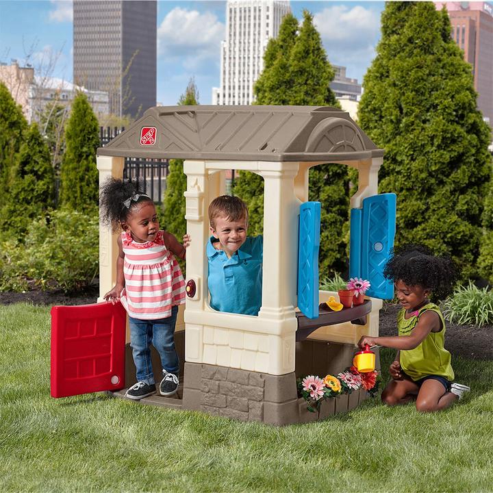 Produktbild Step2 Kinderspielhaus Step 2 Courtyard Cottage 118 x 100 x 83 cm