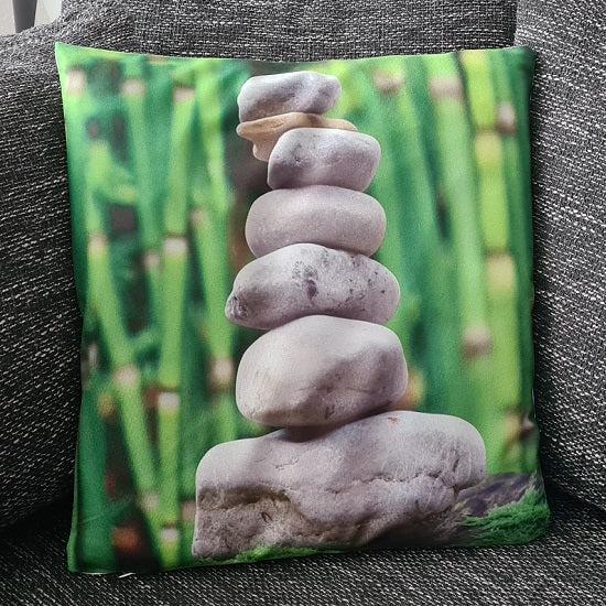 Tinisu, Dekokissen, Kissenbezug Traditioneller Steinturm / SteinmÃ¤nnchen - 45cm x 45cm (45 x 45 cm)