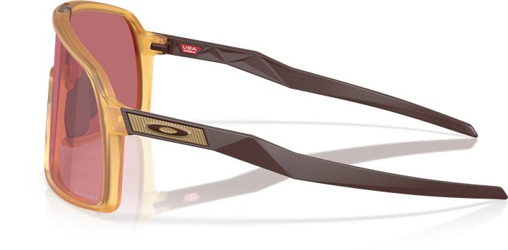 Actual product image Oakley Sutro Sonnenbrille Matte Trans Light Curry / Prizm Dark Golf (Matte Trans Light Curry, PRIZM DARK GOLF)