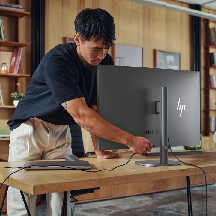 Produktbild HP OmniStudio X AIO 32-c1073ng (Intel Core Ultra 7 256V, 16 GB, 1000 GB, GeForce RTX 4050)