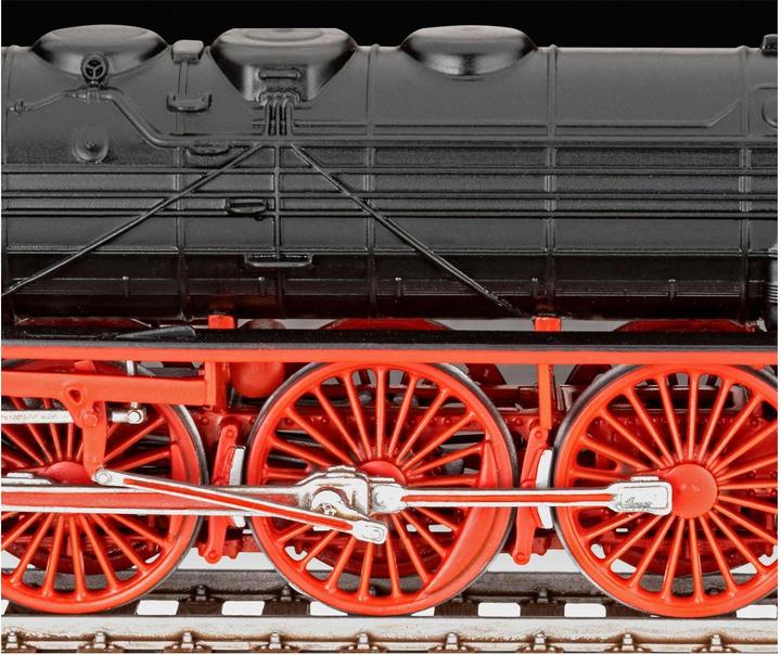 Actual product image Revell Express locomotive BR 02 & Tender 2'2'T30