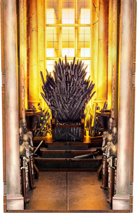 Actual product image Revell Tiny Adventure Iron Throne - House of the Dragon
