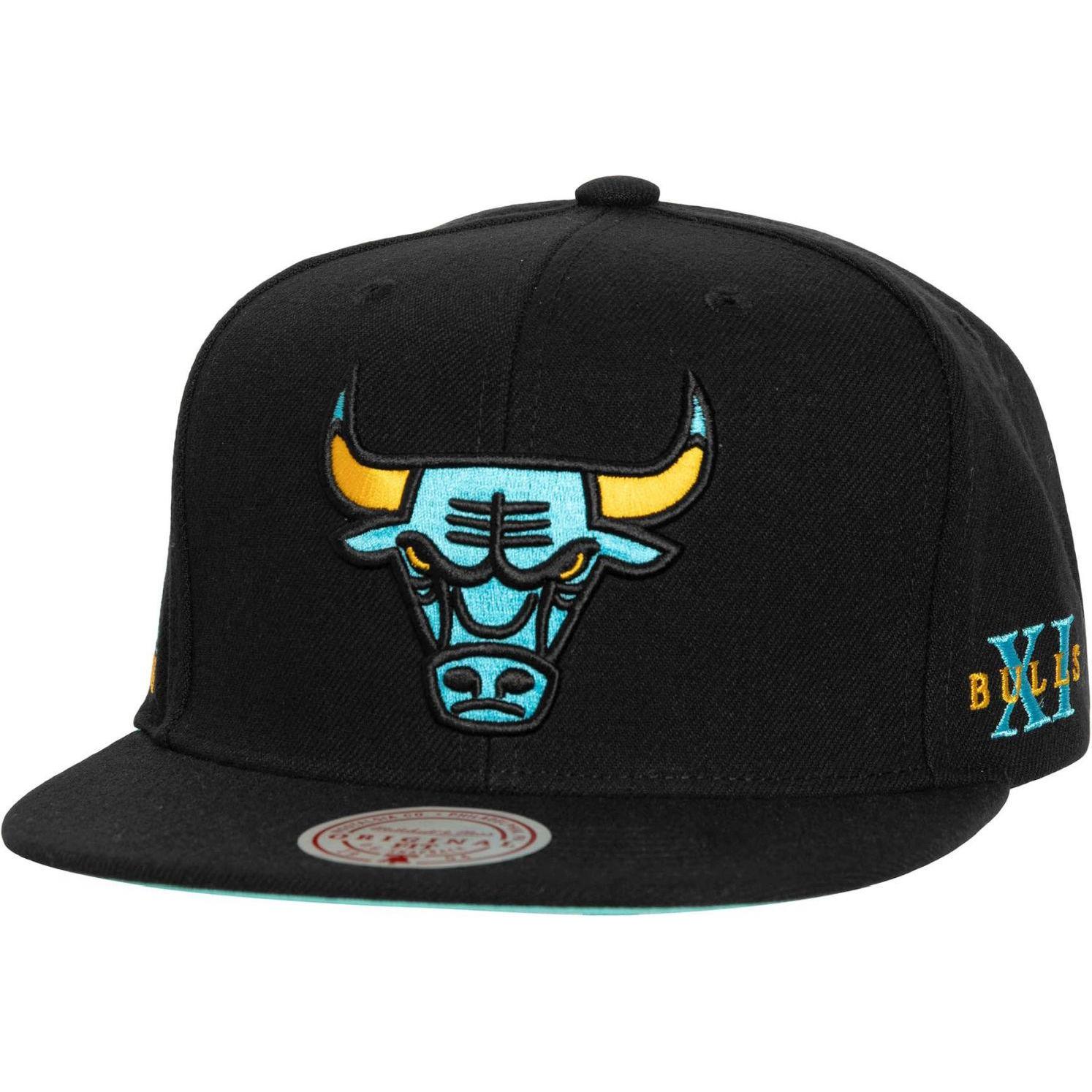 Mitchell & Ness, Herren, Cap, Snapback Cap - CORE XI Chicago Bulls, Schwarz, (One Size)