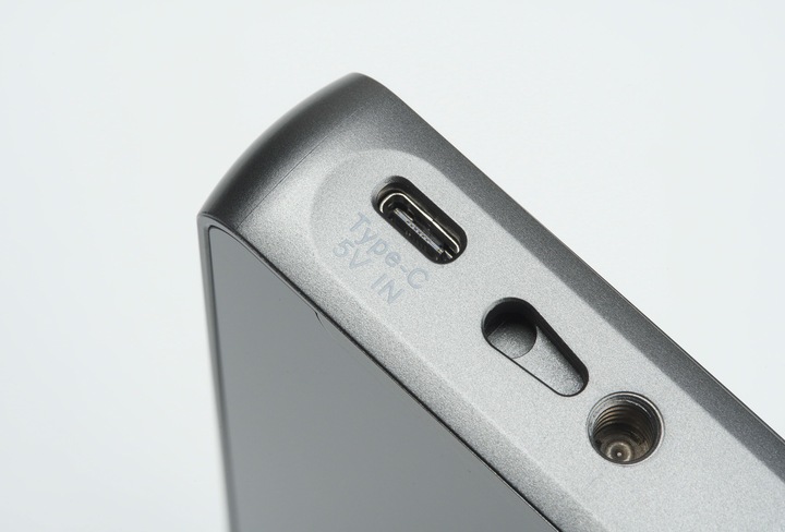 Actual product image Viltrox DC-550 (5.25", Full HD)