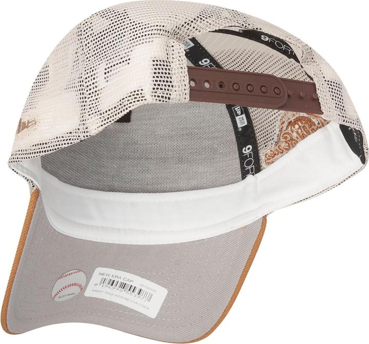 Actual product image New Era 9Forty A-Frame Trucker Cap - New York Yankees Bronze