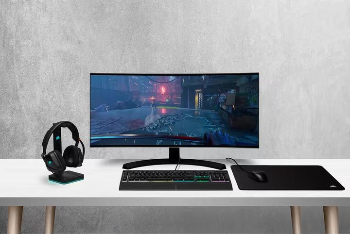 Productafbeelding Corsair K55 RGB PRO USB QWERTY-toetsenbord Zwart (IT, Bedraad)