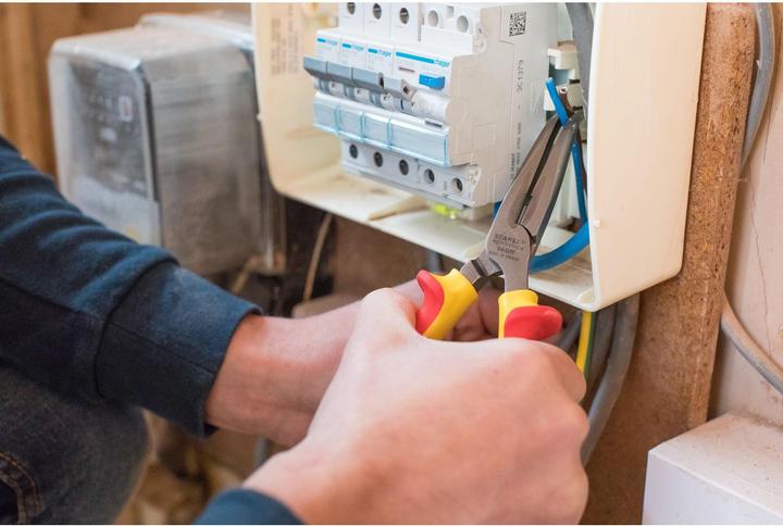 Image du produit Stanley Pince téléphonique Courbe Maxsteel VDE (200 mm)