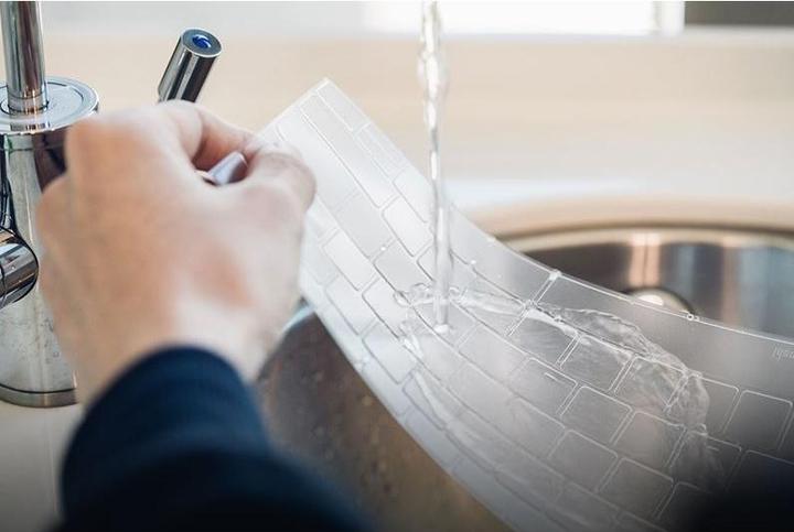 Actual product image Moshi ClearGuard Air 13 Keyboard Protector for MacBook Air 13 (Thunderbolt 3/USB-C, EU)