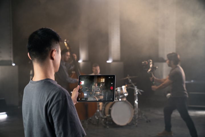 Image du produit DJI RS 2 (Appareil photo reflex, Appareil photo à objectif interchangeable, 4.50 kg)