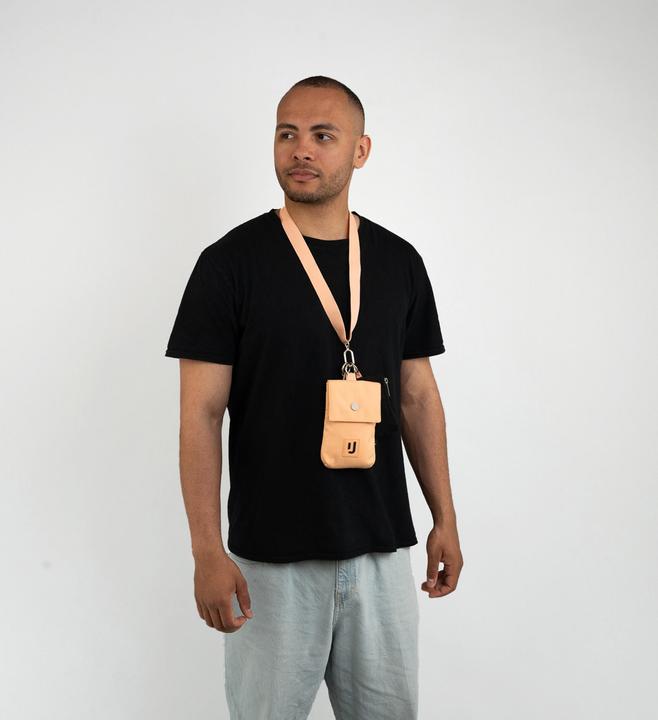 Produktbild Johnny Urban Handytasche Juno