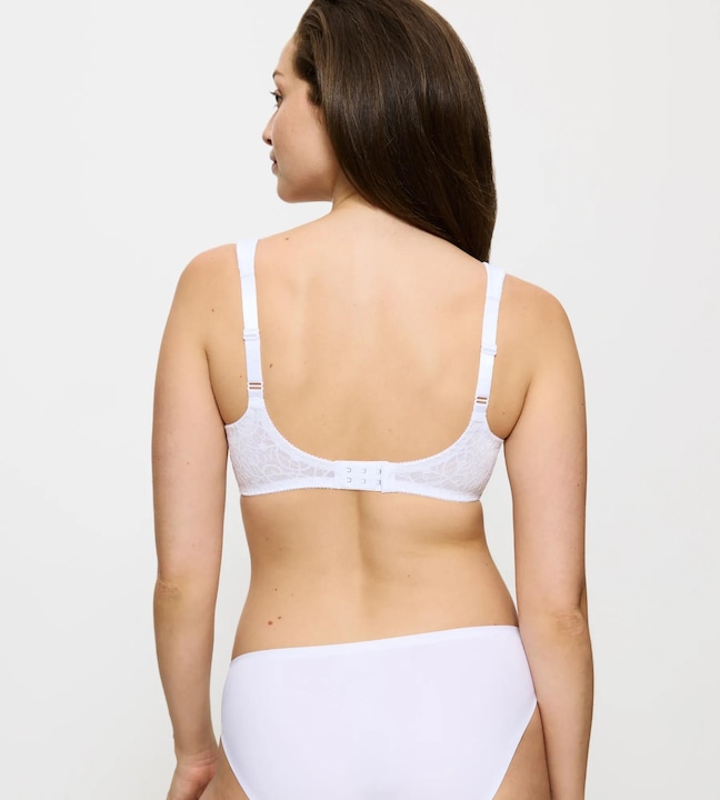 Actual product image Triumph Comfort Minimizer W X (75 F, Single pack)