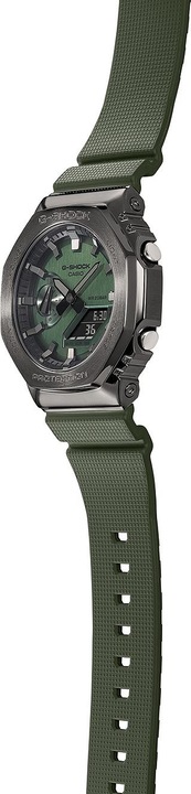Produktbild G-Shock GM-2100B-3AER (Digitaluhr, Analoguhr, 44.40 mm)
