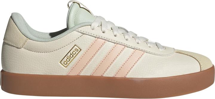 Wonder White, Powder Coral, Linen Green