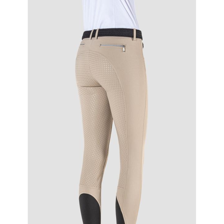 Actual product image Equiline Full Grip Cedar (40)