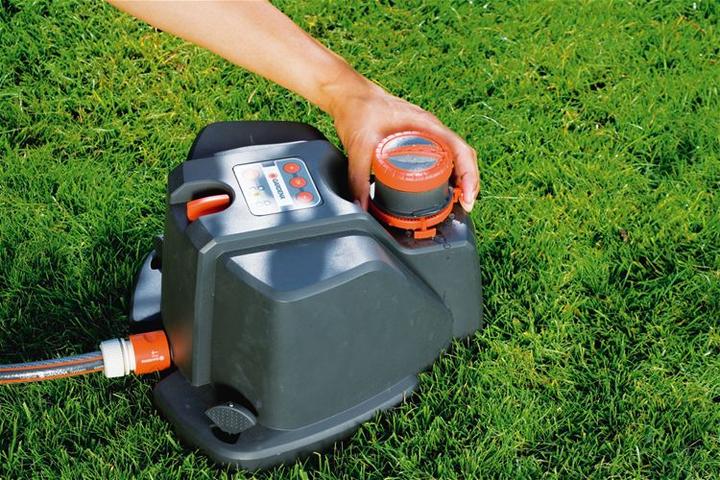 Produktbild Gardena Comfort Vielflächenregner Aqua Contour (Flächenregner)