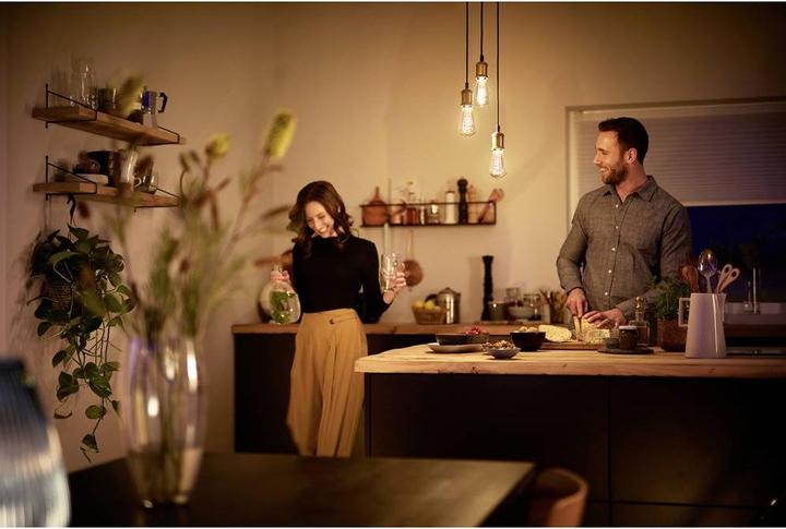 Produktbild Philips LED EyeComfort (E27, 4.50 W, 300 lm, 1 x, F)