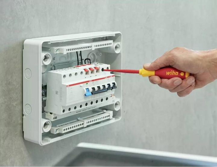 Actual product image Wiha Screwdriver set (Phillipps cross recess (PH), Slotted screws)