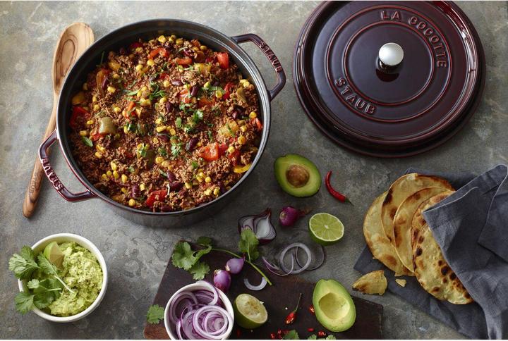 Image du produit Staub Cocotte rouge foncé (Cocotte + faitout, Fonte, 28 x 18.20 cm)