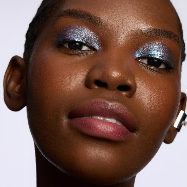 Image du produit Catrice Space Glam Liquid Chrome Eyeshadow fard à paupières (Satin Lilas)