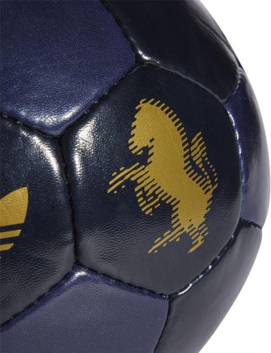 Actual product image adidas Juventus Turin Club Trefoil Ball