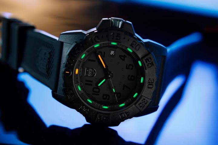 Immagine prodotto Luminox Navy Seal 3500 Series (Orologio da polso analogico, Fatto in Svizzera, 45 mm)