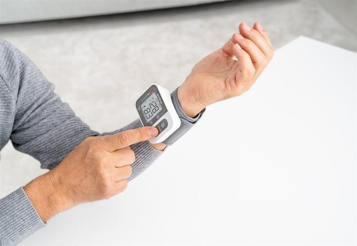 Actual product image Sanitas SBC 15 (Blood pressure monitor wrist)