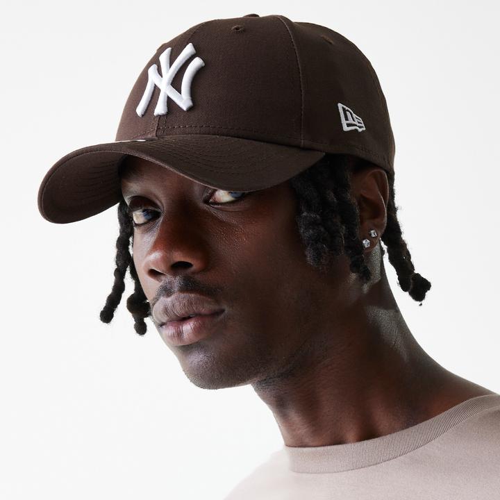 Produktbild New Era 9Forty Strapback Cap - New York Yankees braun