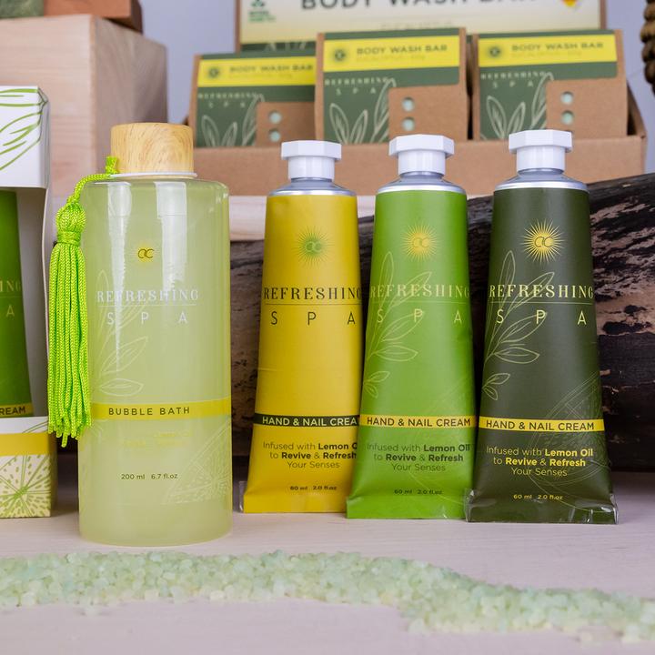 Actual product image Accentra Foam bath REFRESHING SPA in bottle with decorative tassel, 200ml, enriched with lemon oil (200 ml, Bubble bath)