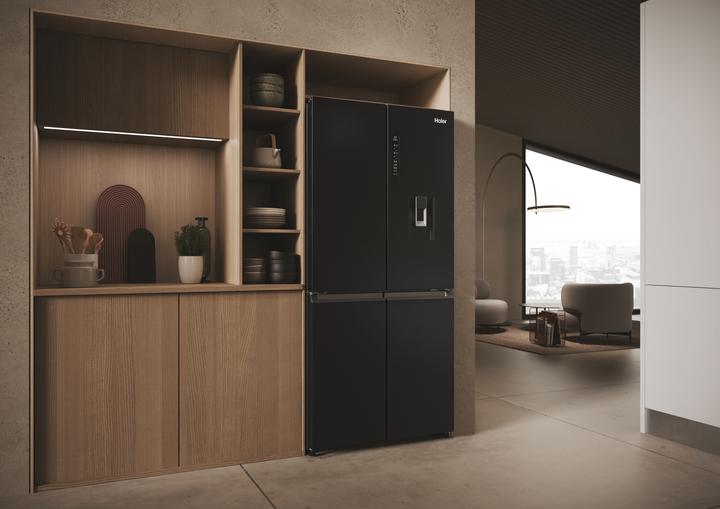 Actual product image Haier HCR3818EWPT Cube 83 Series 3 Refrigerator (463 l)
