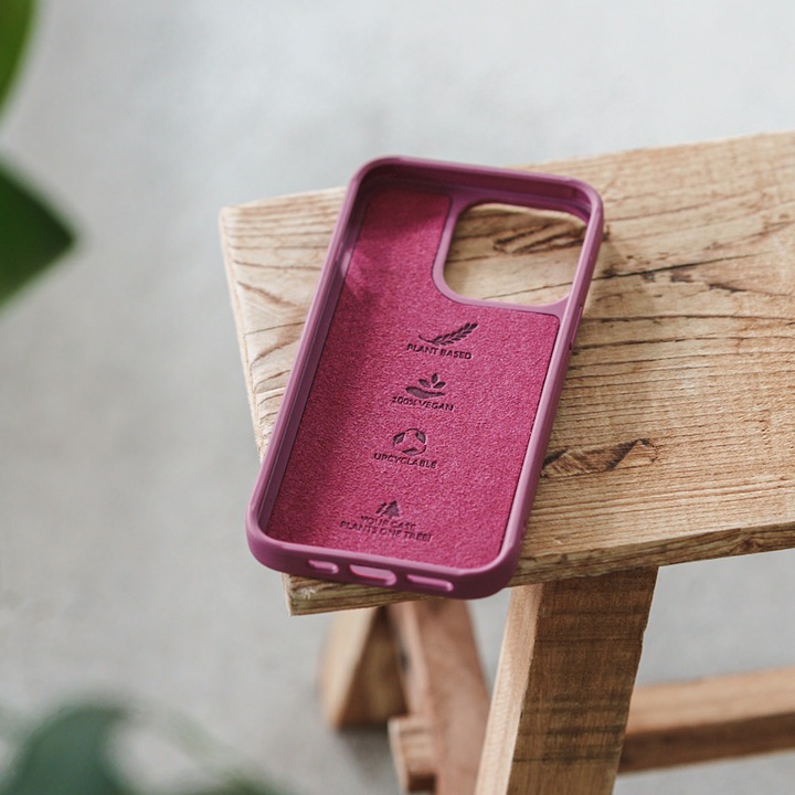 Actual product image Woodcessories BioCase (Apple iPhone 14 Pro Max)