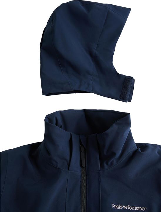 Actual product image Peak Performance Kid's Maroon Jacket (130 B)