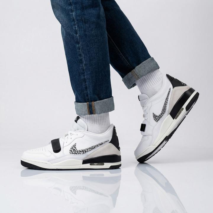 Image du produit Jordan Legacy 312 Low Blanc Noir Elephant Swoosh (45)