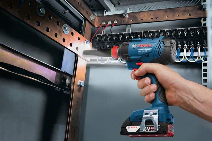 Image du produit Bosch Professional Perceuse-visseuse à percussion sans fil GSB 18V-28, version Solo (Fonctionnement sur batterie)