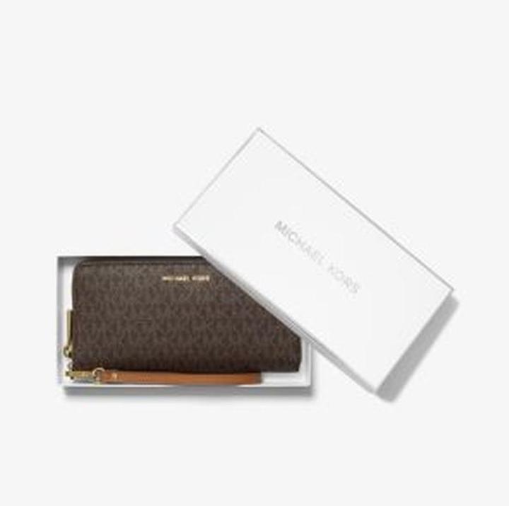 Actual product image Michael Kors JET SET TRAVEL CONTINENTAL wallet