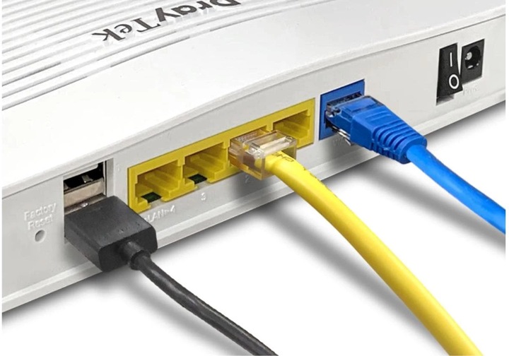 Actual product image Draytek G.fast modem Vigor2766