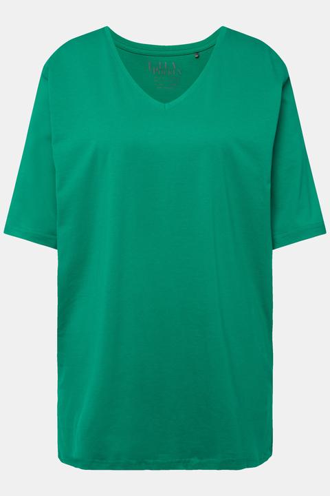 Actual product image Ulla Popken Basic V-Neck Relaxed Fit Short Sleeve Tee (46, 48)