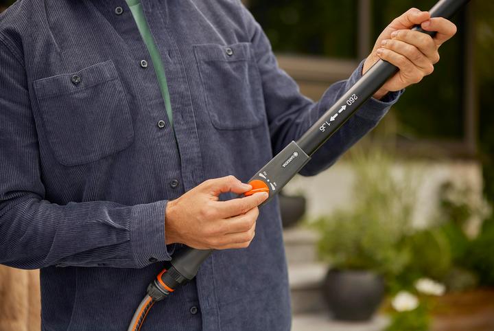 Actual product image Gardena Telescopic handle