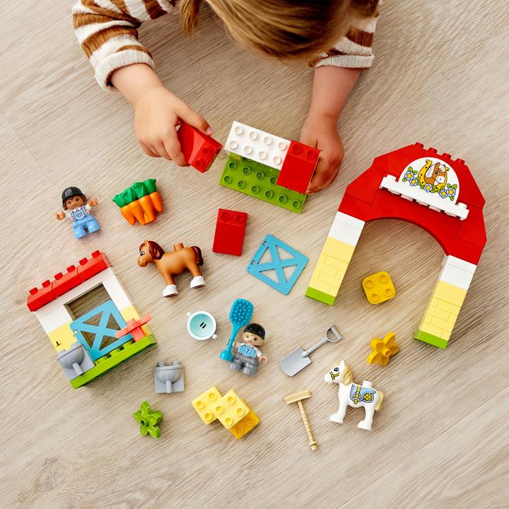 Actual product image LEGO Horse stable and pony care (10951)