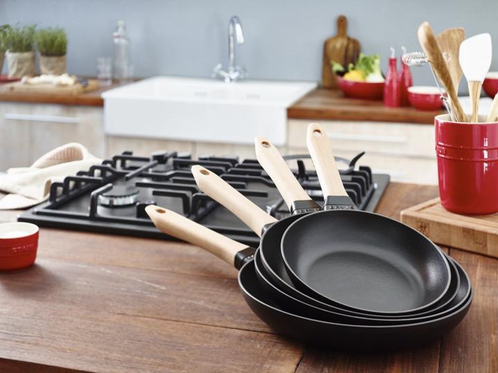 Produktbild Staub Bratpfanne (Bratpfanne, Gusseisen, 24 x 6.90 cm)